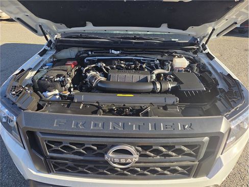 Used 2024 Nissan Frontier S w/ S Utility Package image 33