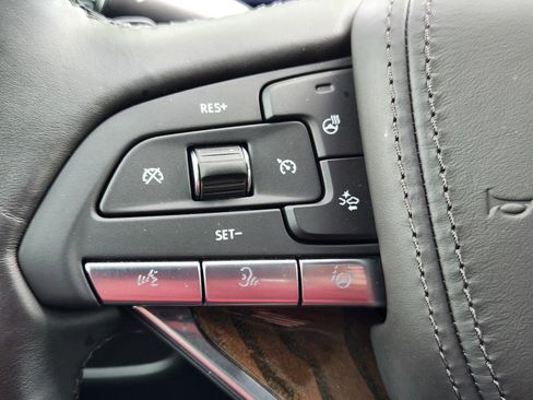 Used 2024 Cadillac Escalade Sport Platinum w/ LPO, ONYX Package AWD/4WD image 23