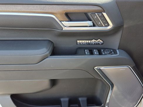 New 2026 Chevrolet Silverado 1500 High Country AWD/4WD image 11