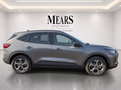 Used 2025 Ford Escape ST-Line AWD/4WD image 6