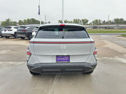 New 2025 Hyundai Kona SEL FWD image 9