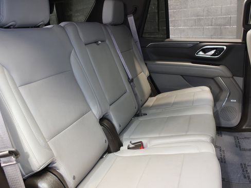 Used 2021 Chevrolet Tahoe LT w/ LT Signature Package image 46