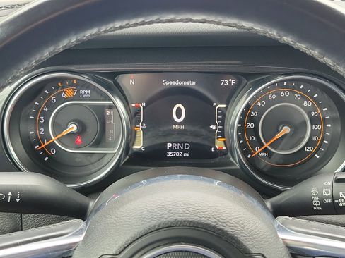 Used 2021 Jeep Wrangler Unlimited Sahara image 18