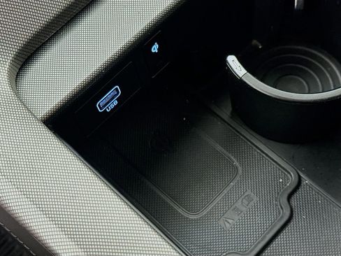 Used 2022 Hyundai Palisade Calligraphy image 33