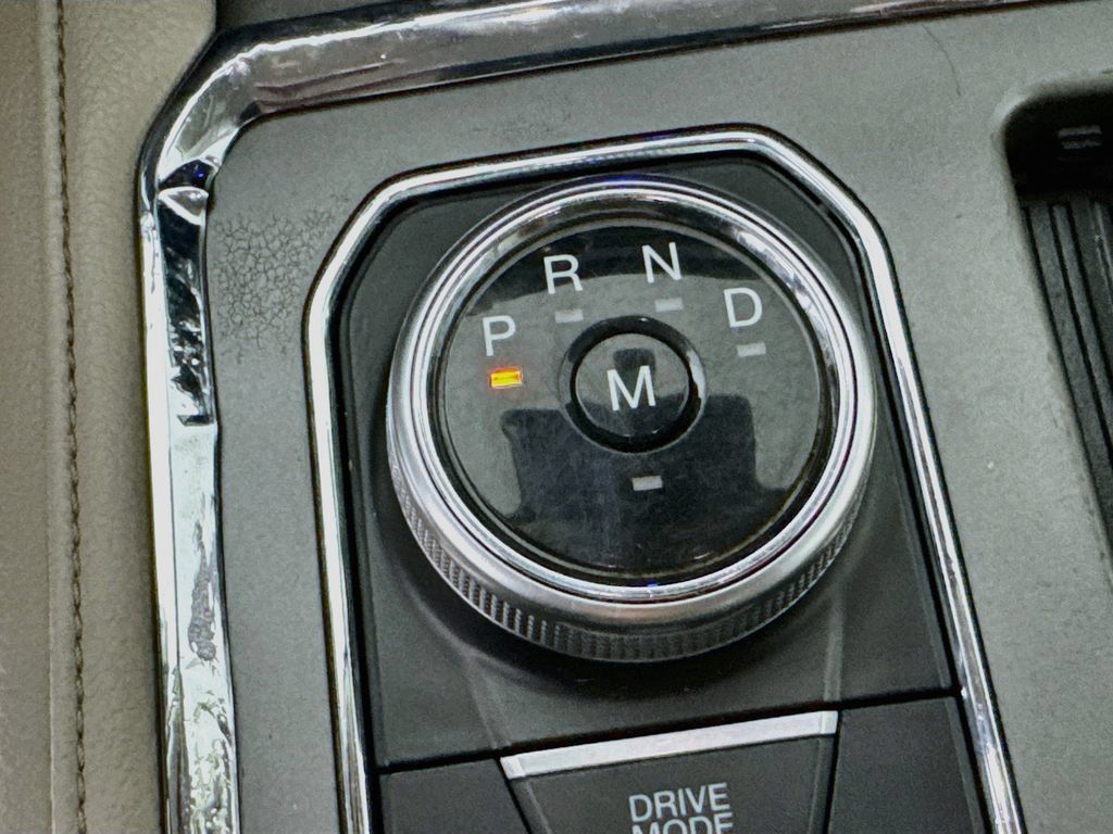 Used 2018 Ford Expedition Max XLT w/ Equipment Group 202A RWD image 22