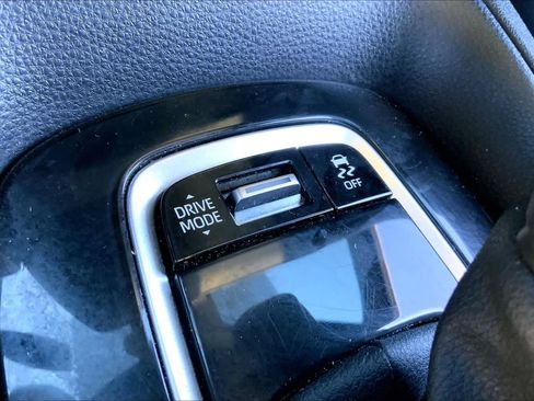 Used 2024 Toyota Corolla SE FWD image 33