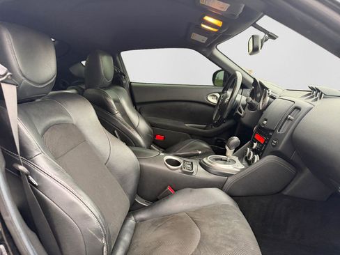 Used 2014 Nissan 370Z Touring w/ Sport Package image 14
