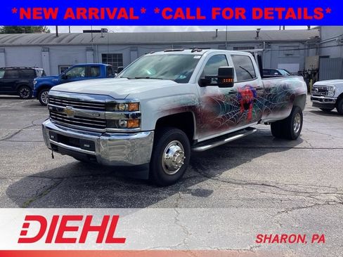 Used 2016 Chevrolet Silverado 3500 W/T w/ WT Convenience Package AWD/4WD image 3