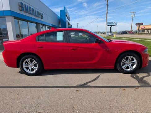 Used 2023 Dodge Charger SXT image 3