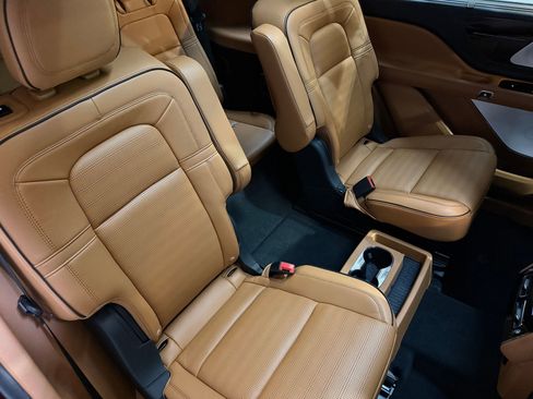 Used 2023 Lincoln Aviator Black Label image 52