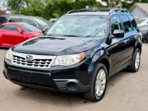 Used 2013 Subaru Forester 2.5X Premium AWD/4WD image 4