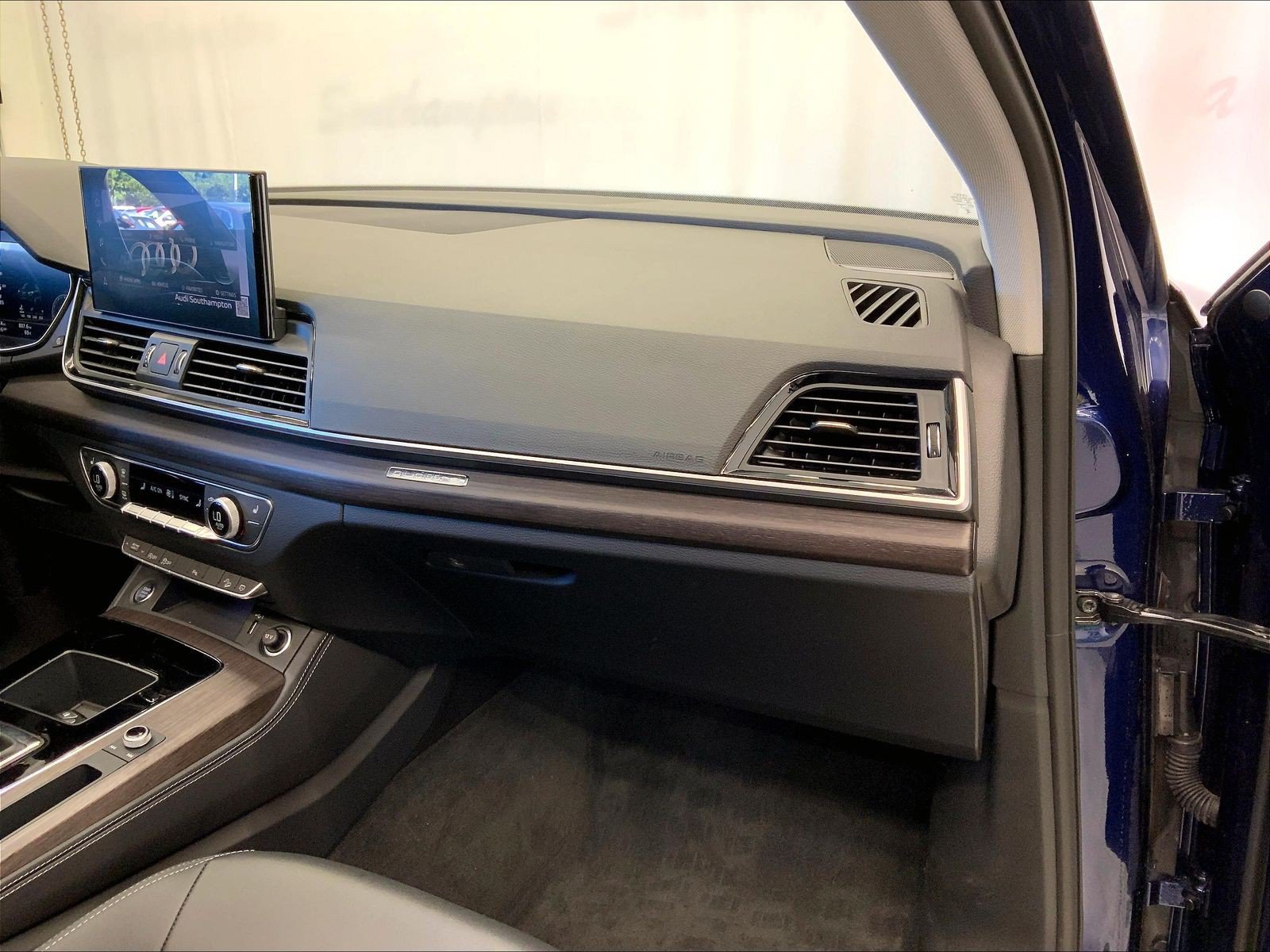 Certified 2023 Audi Q5 2.0T Premium Plus w/ Premium Plus Package AWD/4WD image 15