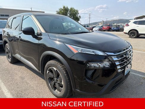 Certified 2025 Nissan Rogue SV AWD/4WD image 4