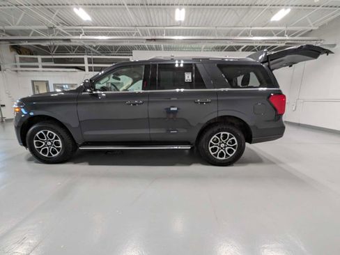 Certified 2023 Ford Expedition XLT AWD/4WD image 12