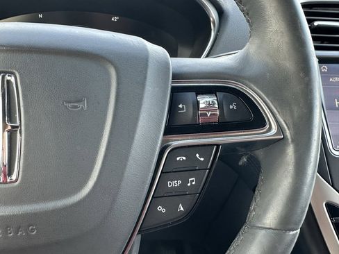 Used 2020 Lincoln Nautilus Reserve w/ Equipment Group 202A image 27