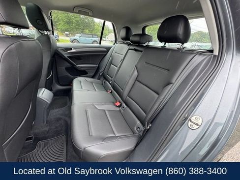 Used 2018 Volkswagen Golf SE FWD image 11