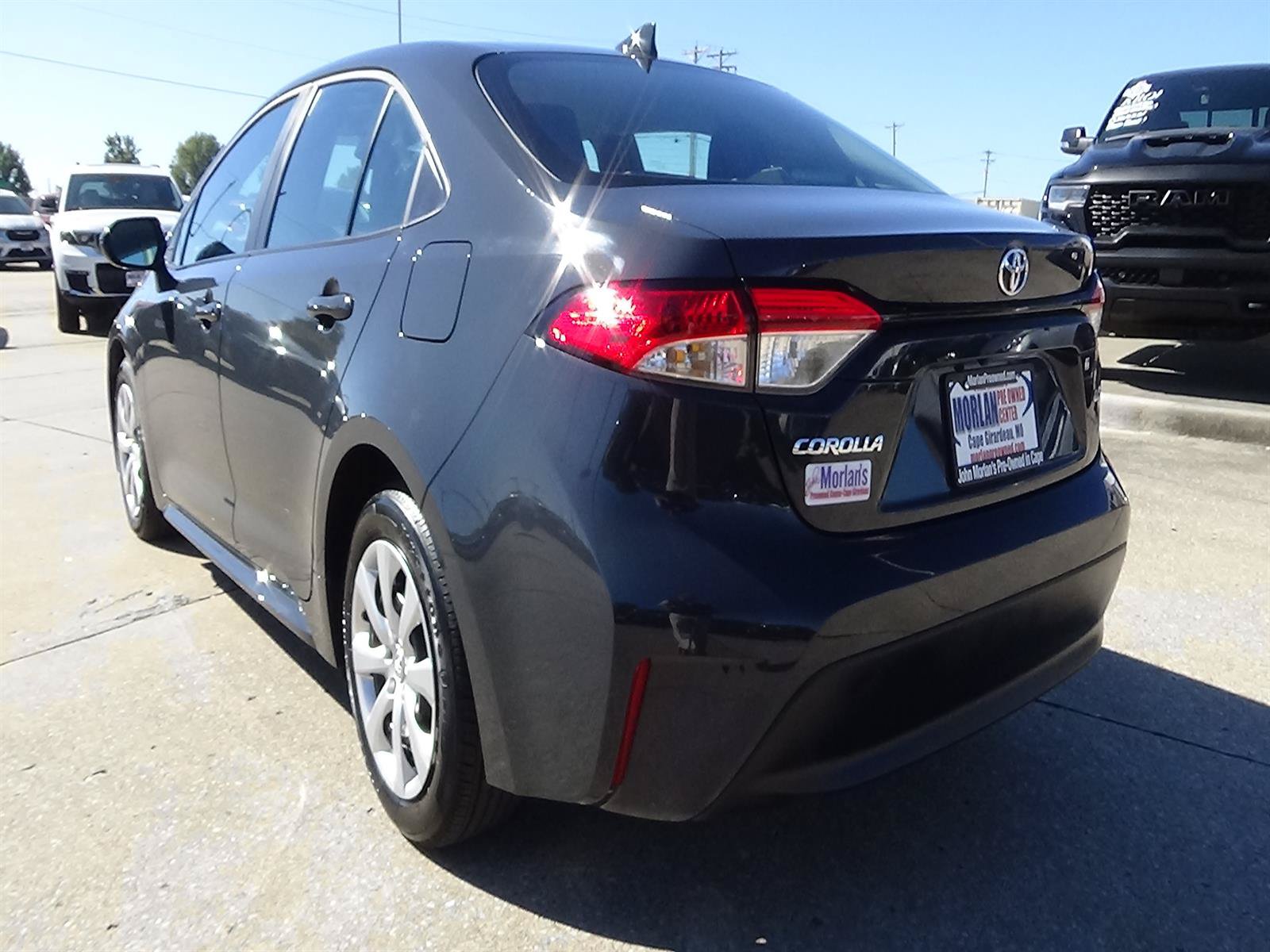 Used 2026 Toyota Corolla LE FWD image 9