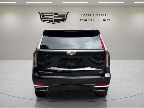 Certified 2024 Cadillac Escalade ESV Premium Luxury w/ LPO, Floor Liner Package AWD/4WD image 7