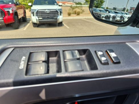Used 2015 Toyota 4Runner Limited AWD/4WD image 15