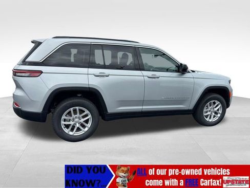 New 2025 Jeep Grand Cherokee Laredo X w/ Luxury Tech Group I AWD/4WD image 8