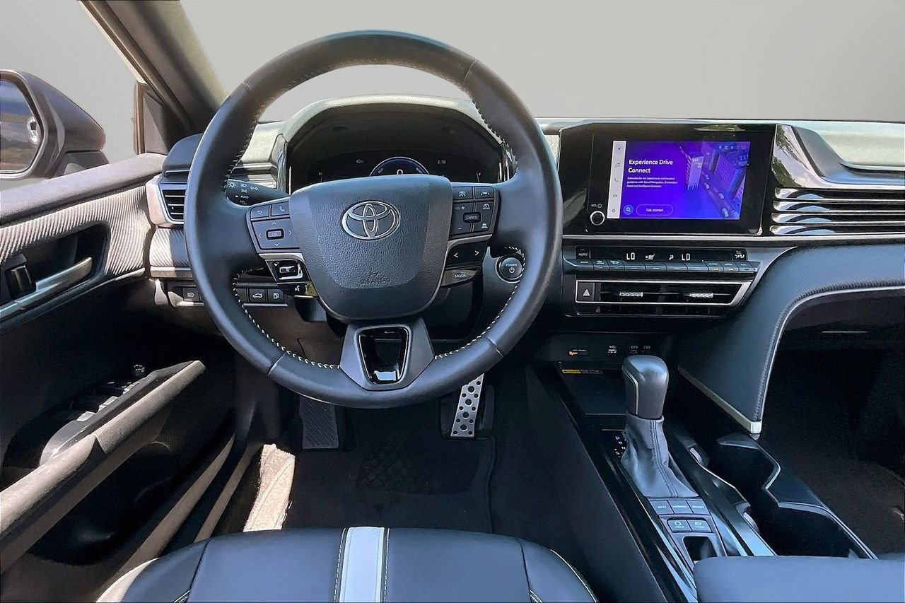 Used 2025 Toyota Camry SE FWD image 10