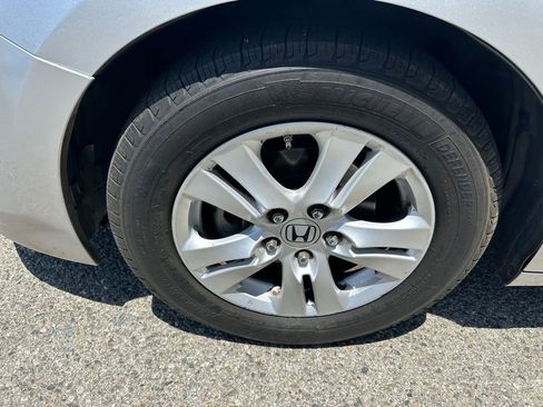 Used 2010 Honda Accord LX-P image 7