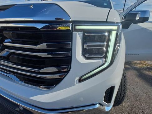 Used 2026 GMC Sierra 1500 SLT w/ SLT Premium Plus Package AWD/4WD image 28