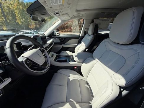 New 2026 Lincoln Aviator Reserve image 15