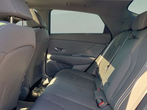 New 2026 Hyundai Elantra SEL Sport image 9