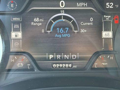 Used 2023 RAM 1500 Big Horn AWD/4WD image 16