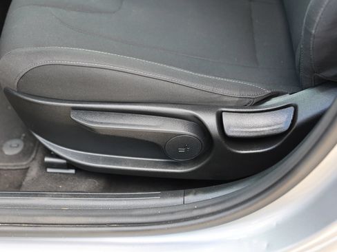Certified 2023 Hyundai Elantra SEL FWD image 15