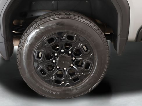 Used 2024 GMC Sierra 2500 AT4 w/ AT4 Premium Plus Package AWD/4WD image 37