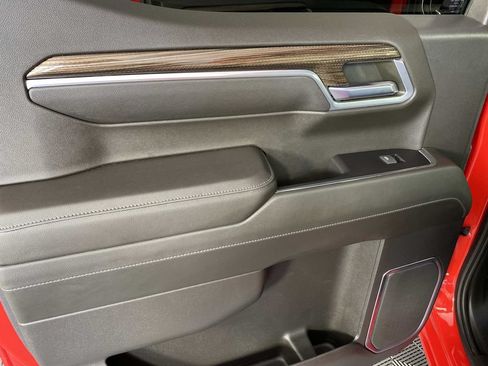 Used 2022 Chevrolet Silverado 1500 LT AWD/4WD image 25