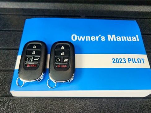 Used 2023 Honda Pilot Touring image 63