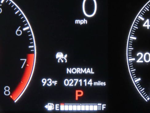 Used 2025 Honda HR-V EX-L image 9