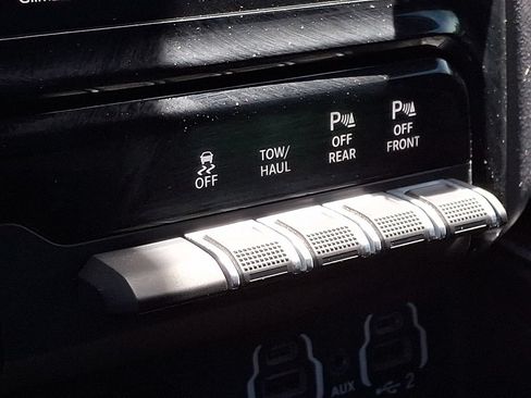 Used 2021 RAM 1500 Laramie AWD/4WD image 24