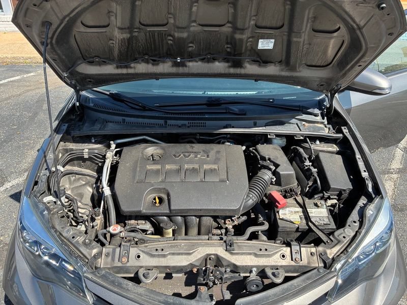 Used 2019 Toyota Corolla SE FWD image 32