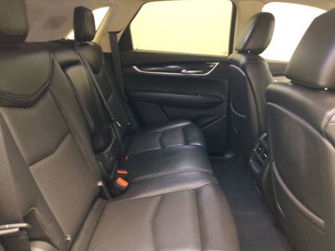 Used 2018 Cadillac XT5 Luxury w/ Driver Awareness Package FWD image 19