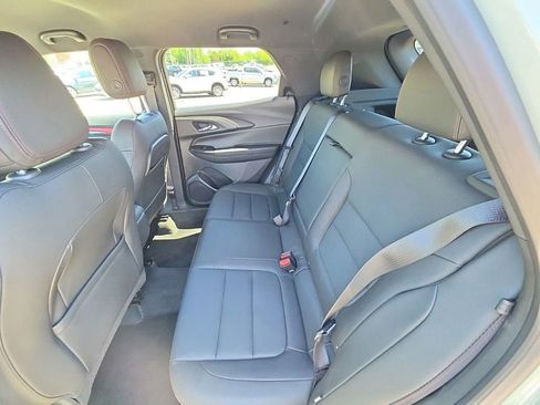 Used 2024 Chevrolet TrailBlazer RS w/ Convenience Package AWD/4WD image 29