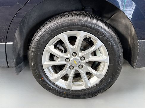Used 2021 Chevrolet Equinox LT AWD/4WD image 37