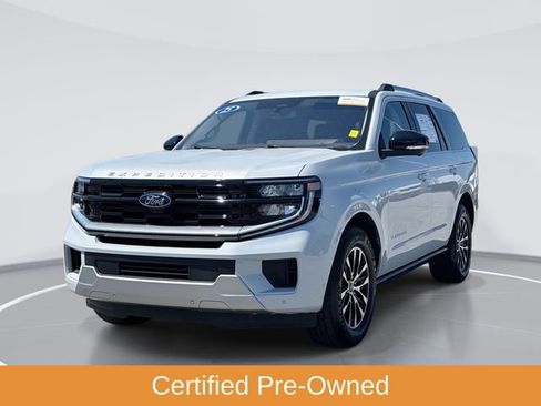Certified 2025 Ford Expedition Platinum AWD/4WD image 1