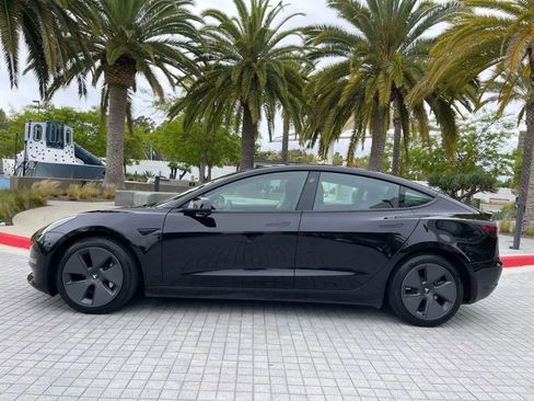 Used 2022 Tesla Model 3 Long Range AWD/4WD image 7