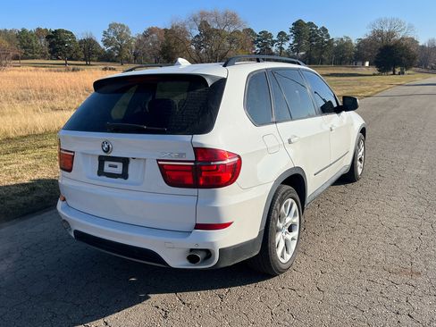 Used 2011 BMW X5 xDrive35i image 10
