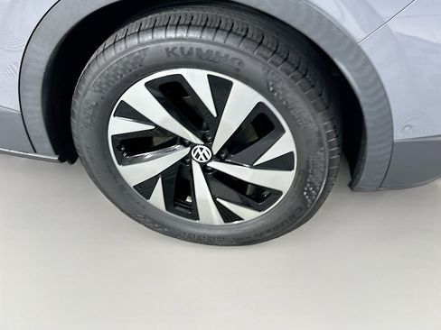 Used 2023 Volkswagen ID.4 Pro image 11