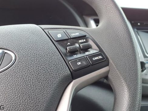 Used 2017 Hyundai Tucson SE w/ Cargo Package FWD image 19