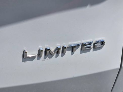 Certified 2024 Toyota Grand Highlander FWD image 32