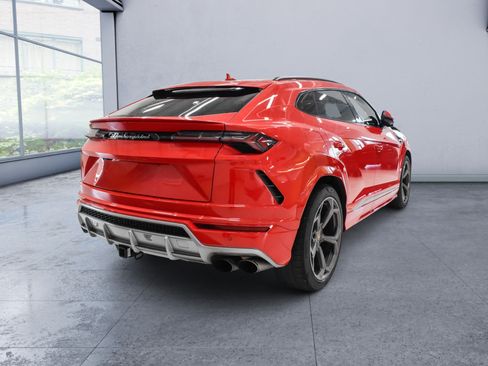 Used 2022 Lamborghini Urus AWD/4WD image 6