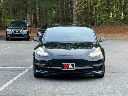 Used 2021 Tesla Model 3 Standard Range Plus image 2