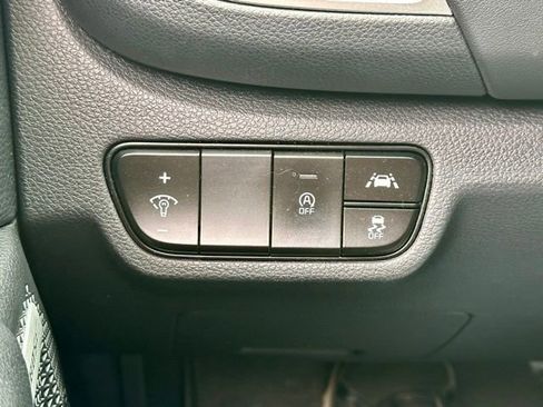 Used 2021 Kia Seltos SX w/ SX Sunroof Package image 35