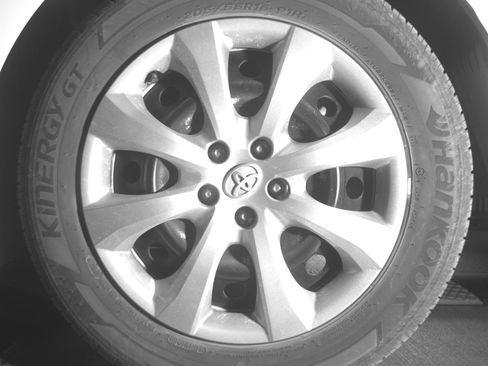 Used 2025 Toyota Corolla LE FWD image 14